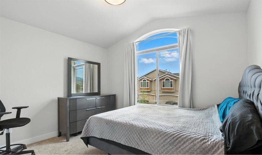 Furnished Room in home