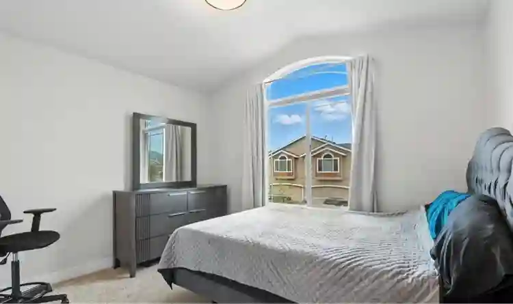 Furnished room plus Utilities/WiFi