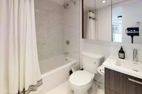 Room in Yonge & Eglinton - Sept 1st