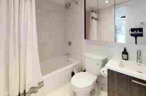 Room in Yonge & Eglinton - Sept 1st