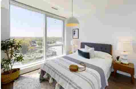 Room in Yonge & Eglinton - Sept 1st