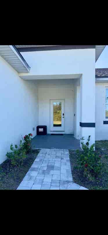 Beautiful furnished room for rent