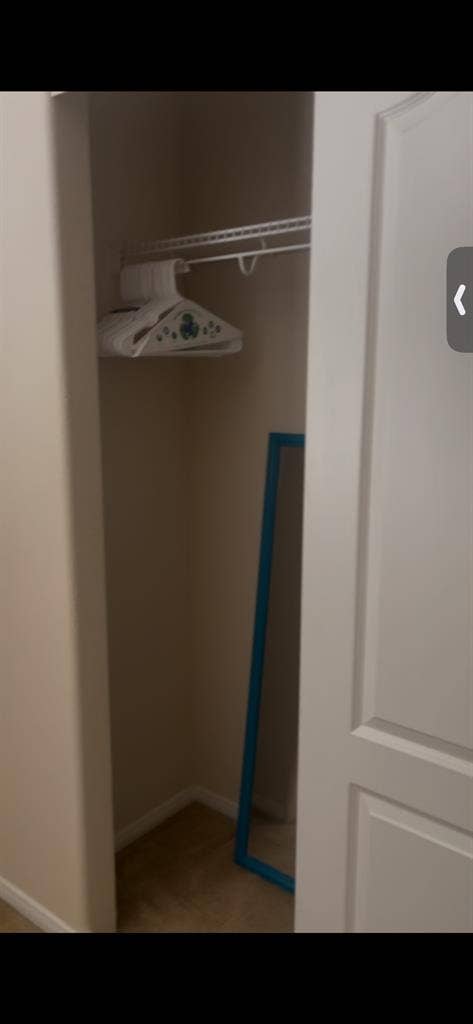 Room for Rent / Roommates