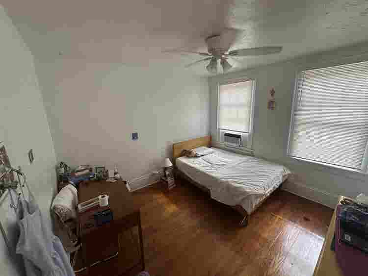 Charming Room in Downtown Apt