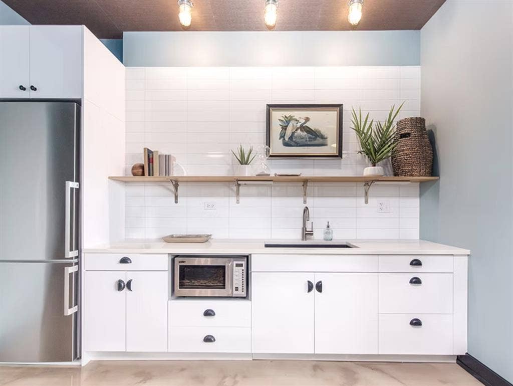 Modern 1 bedroom apt. for sublet!