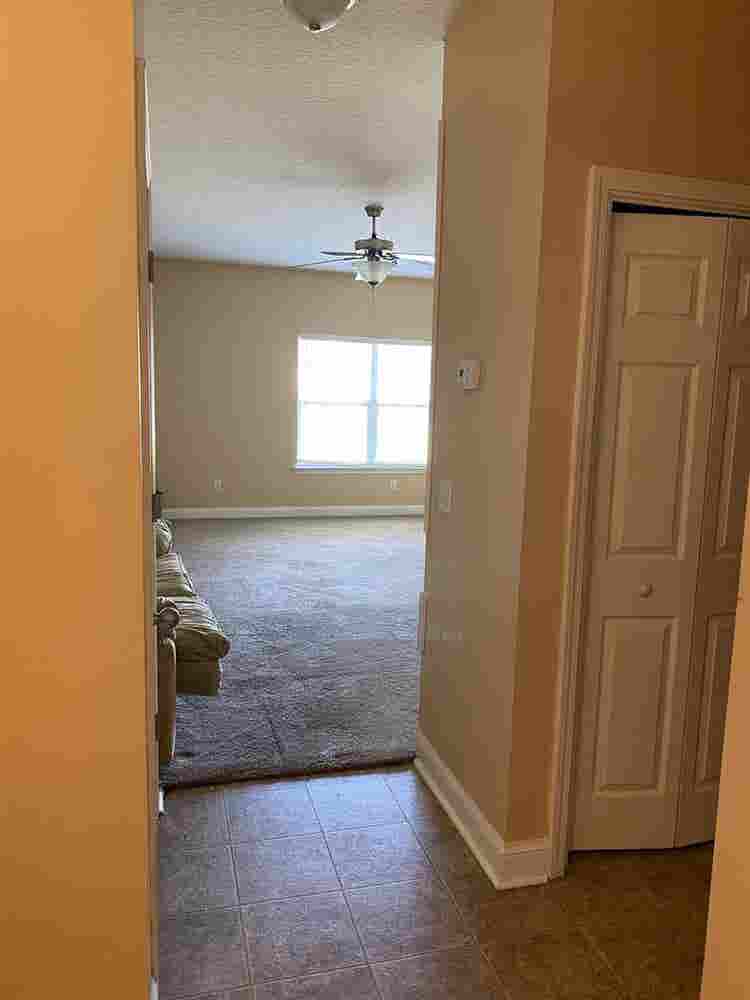2 Rooms available
