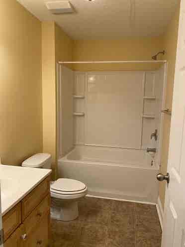 2 Rooms available