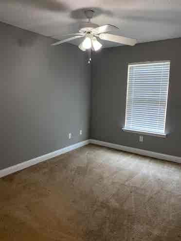 2 Rooms available
