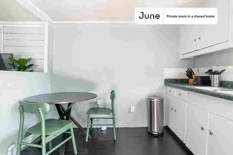 3 BR in Austin
