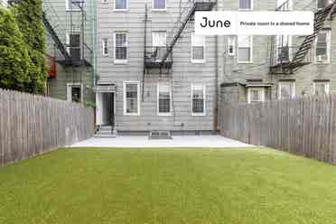 2 BR in New York City