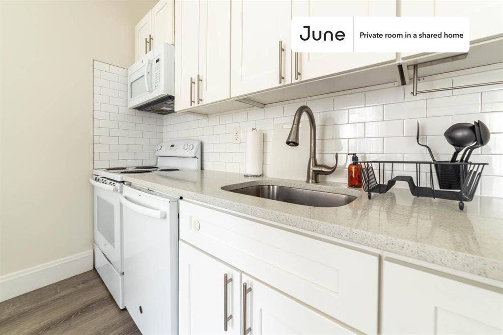 2 BR in New York City