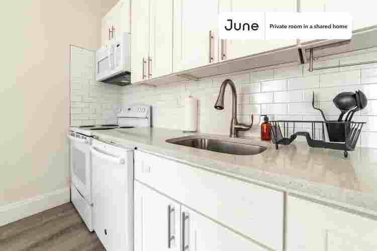 2 BR in New York City