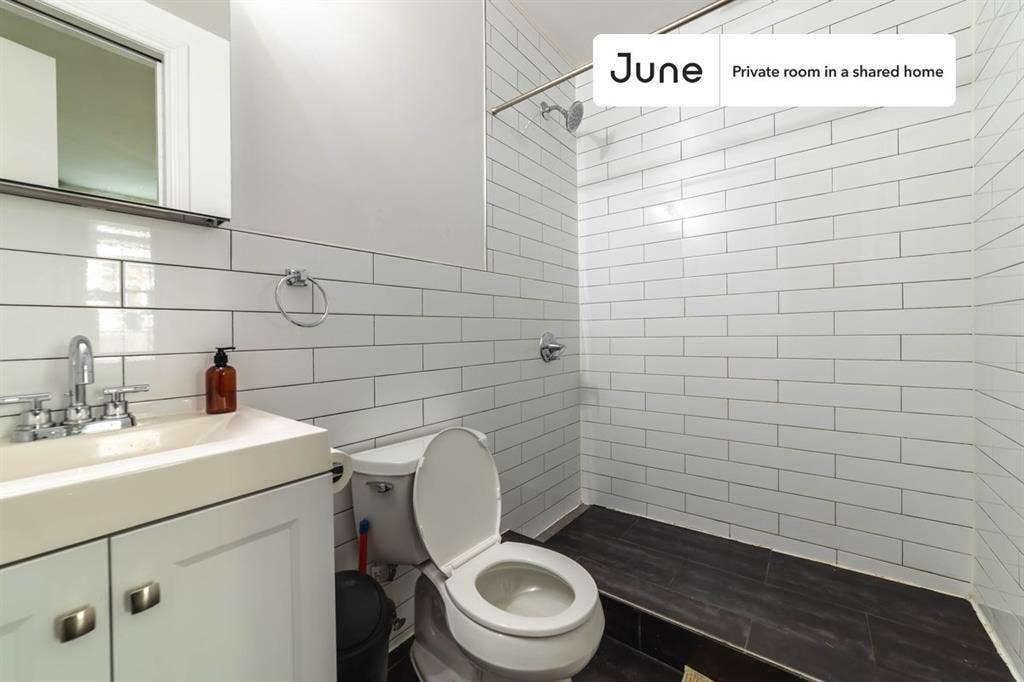 2 BR in New York City
