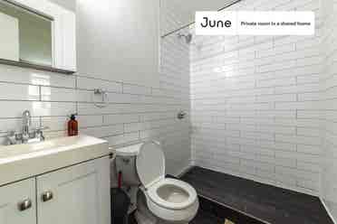2 BR in New York City