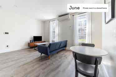 2 BR in New York City