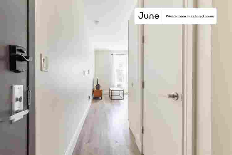 2 BR in New York City
