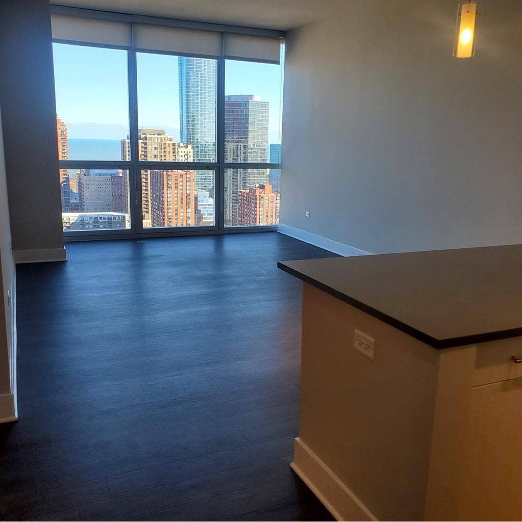 🏠 Sublet Available – Penthouse