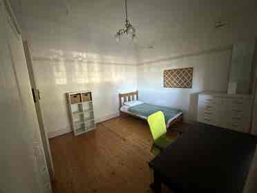 Room for female in Kingsford