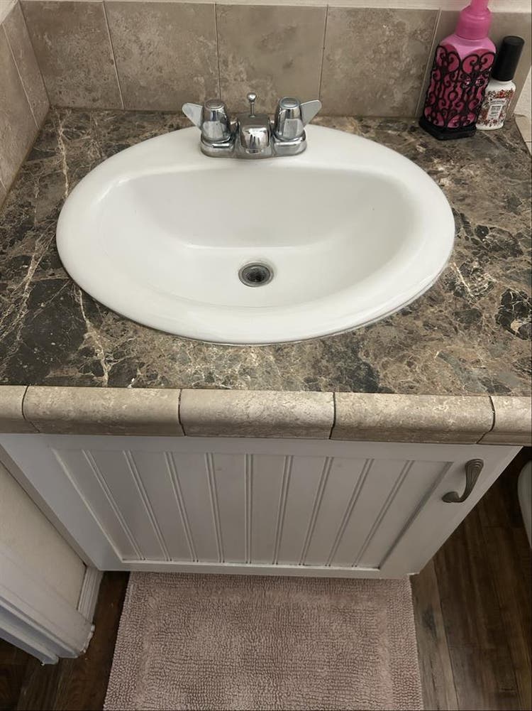 1 bedroom shared bathroom