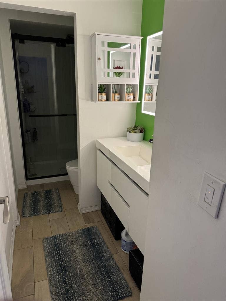 Fully Furnished Room available
