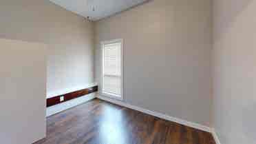 1 BR in Arlington