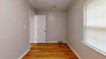 1 BR in Arlington