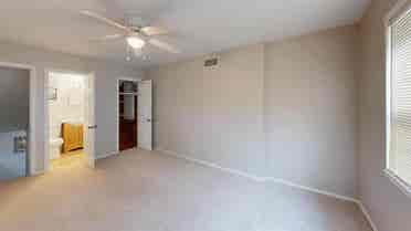 1 BR in Arlington