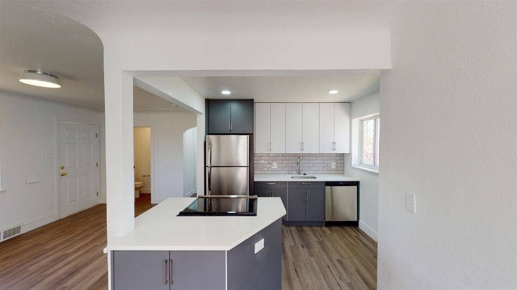 3 BR in Denver