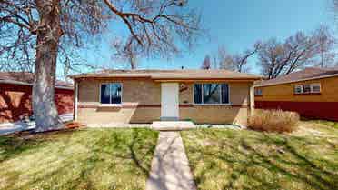 3 BR in Denver