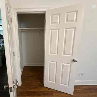 BEDROOM INSIDE HOUSE FOR RENT