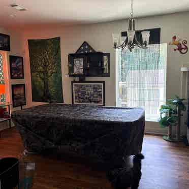 BEDROOM INSIDE HOUSE FOR RENT