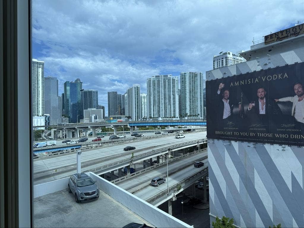 Room for rent in Miami