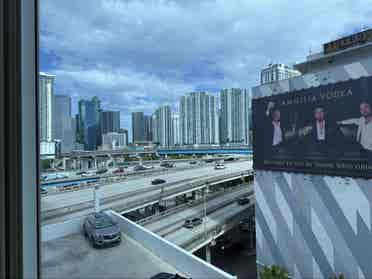 Room for rent in Miami