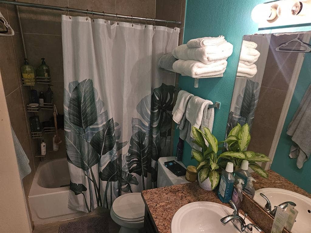 Large Room, close to all.