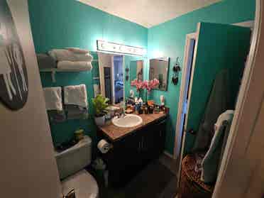Large Room,  close to all.