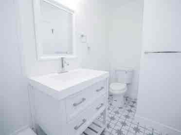 Bedroom and Private Bathroom