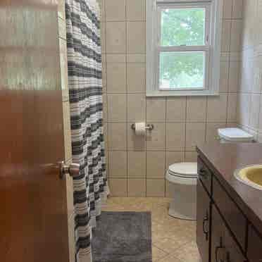 Commuter’s Dream:   Bath Bedroom