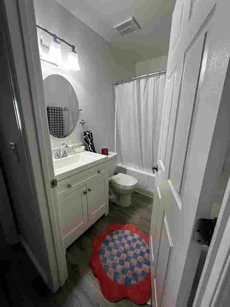 ba for rent (roommate)