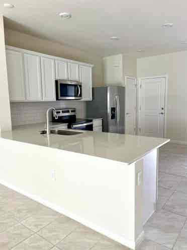 Bedroom for rent in Davenport FL