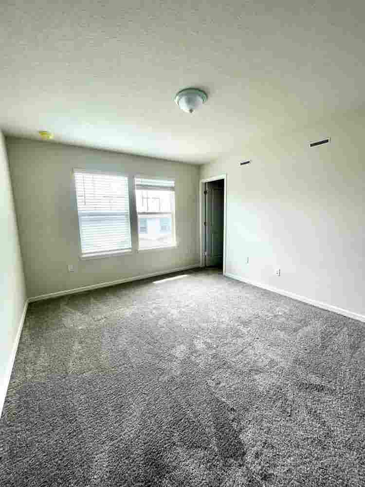 Bedroom for rent in champions gate