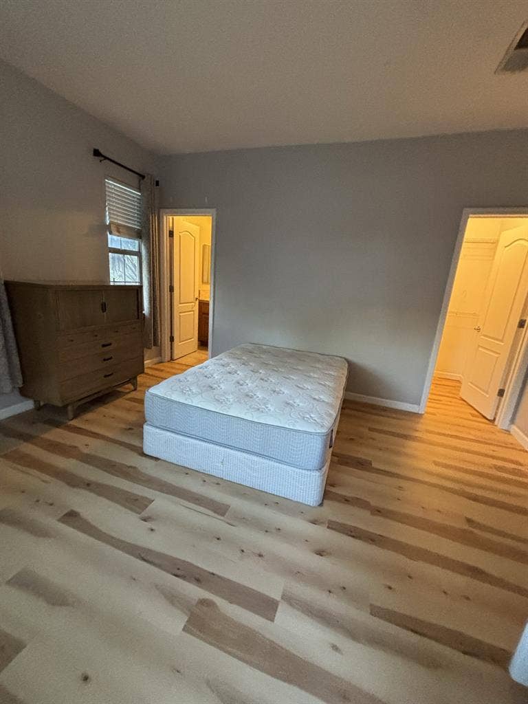 In-Laws Quarter w/ Living Roomm