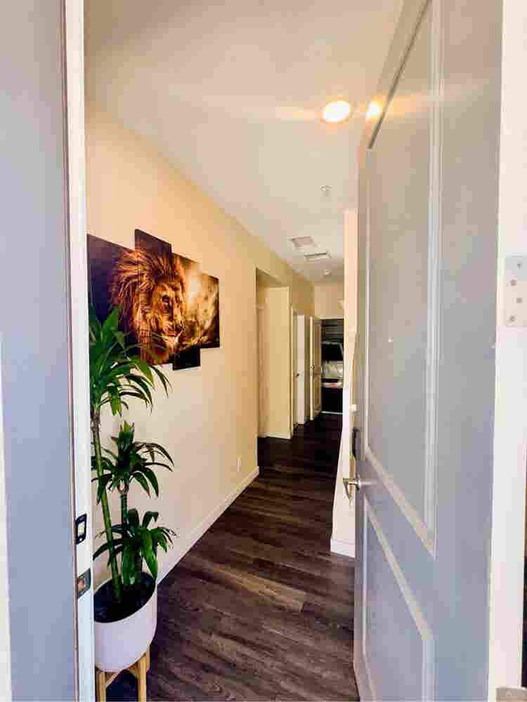 SPACIOUS & MODERN | Entry-level Ste