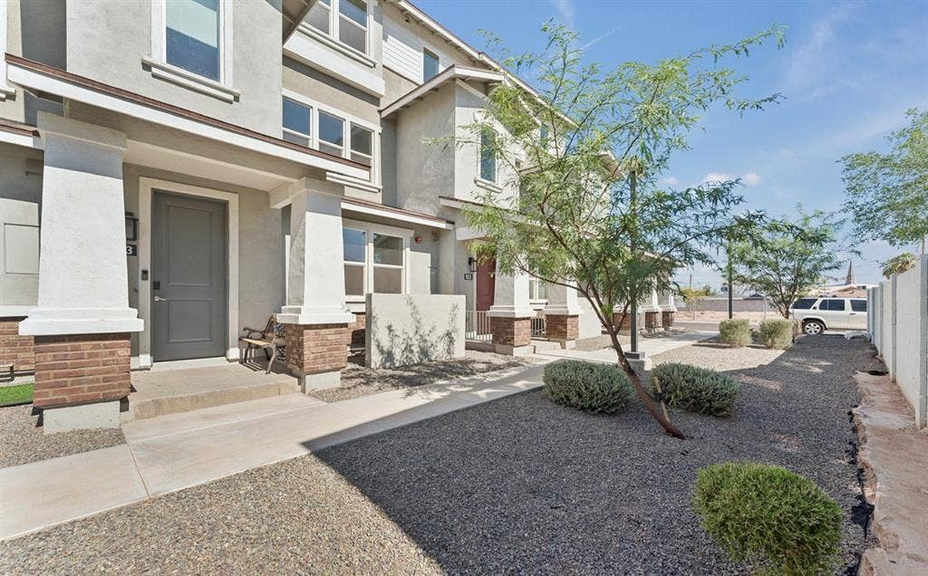 SPACIOUS & MODERN | Entry-level Ste