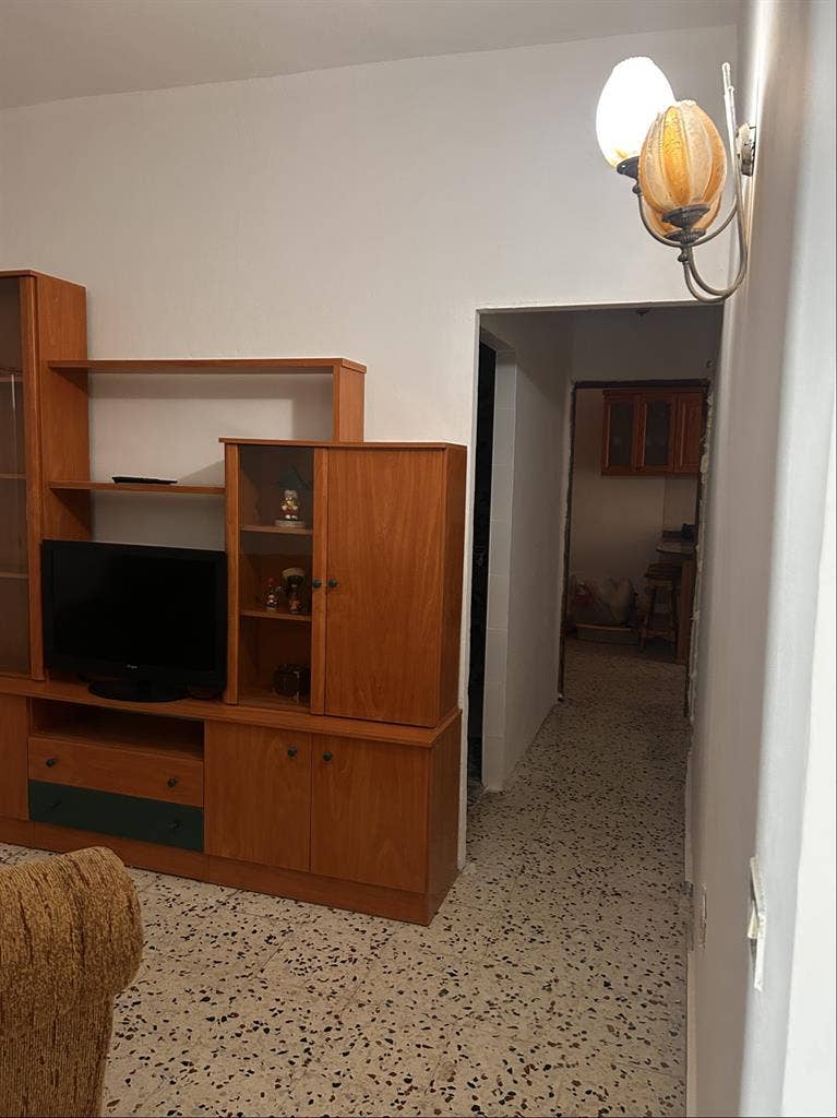 Alquilo habitacion