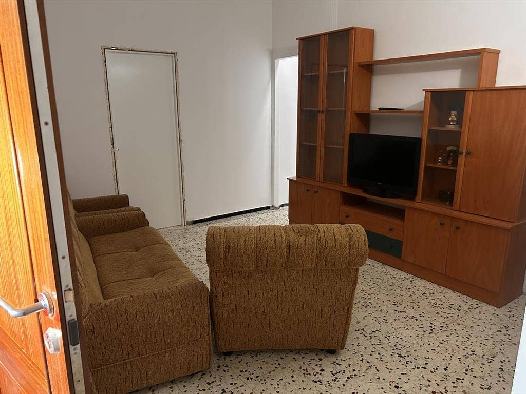 Alquilo habitacion