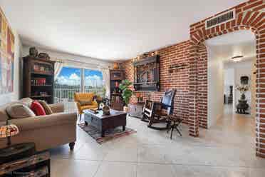 Apartment for Rent (Doral, FL)