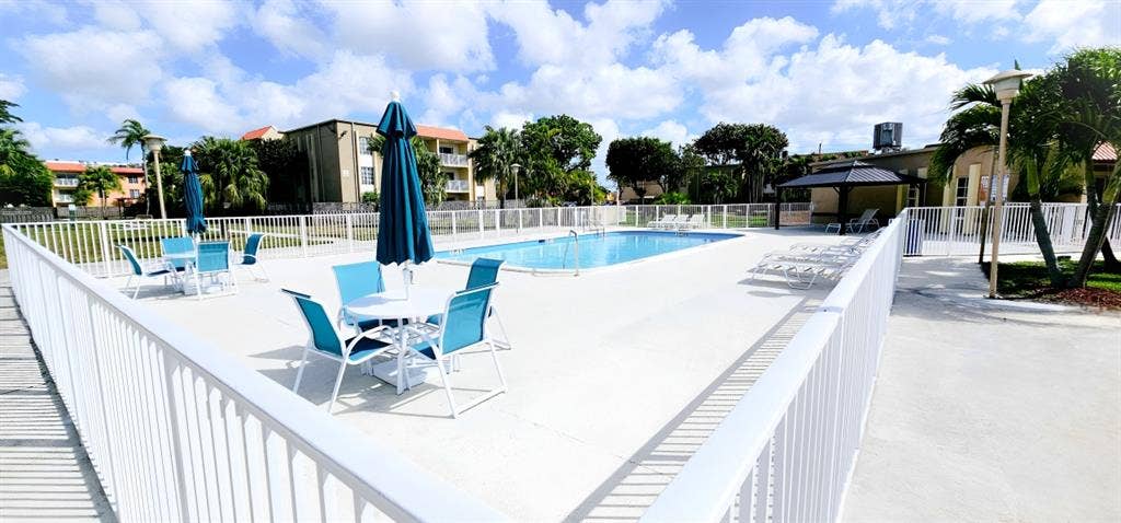 Apartment for Rent (Doral, FL)