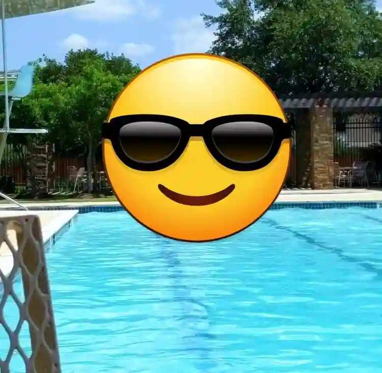 Studio Sized Bedroom + Office.