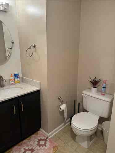 1 Bedroom w/ Private Bath - Odenton