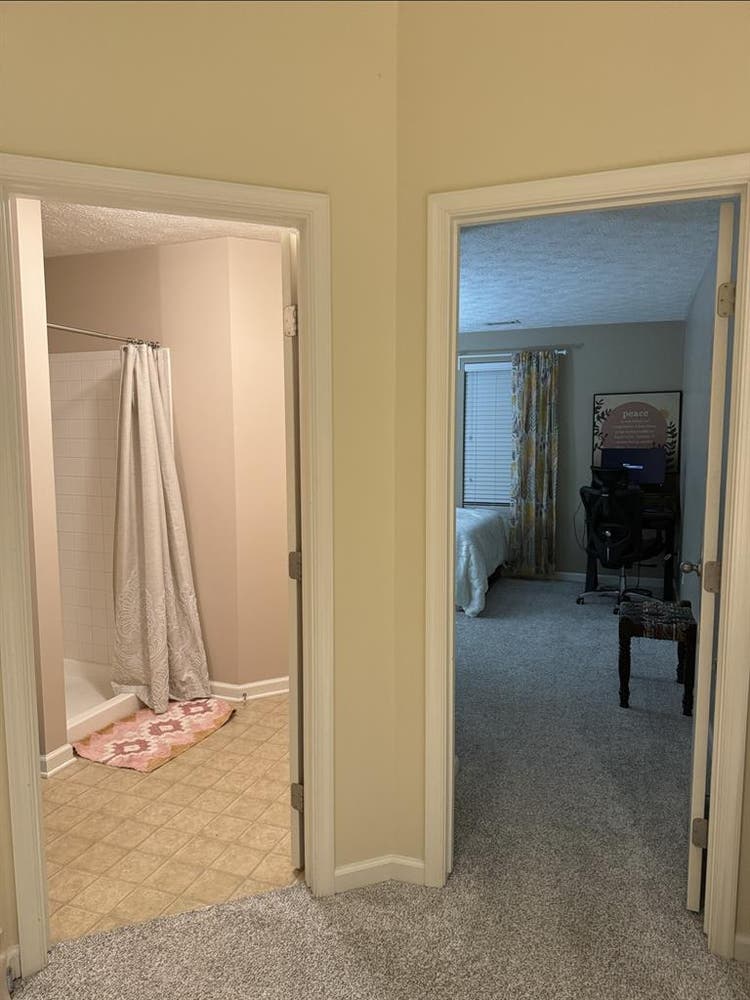 1 Bedroom w/ Private Bath - Odenton
